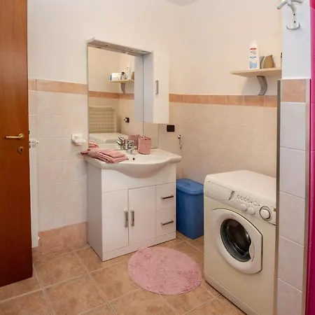 Appartement Flora House *