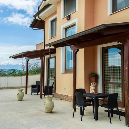 Flora House Apartamento *