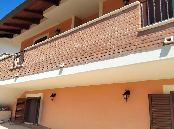 Apartament Flora House