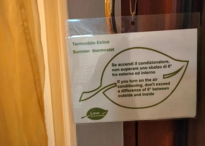 Apartament Flora House