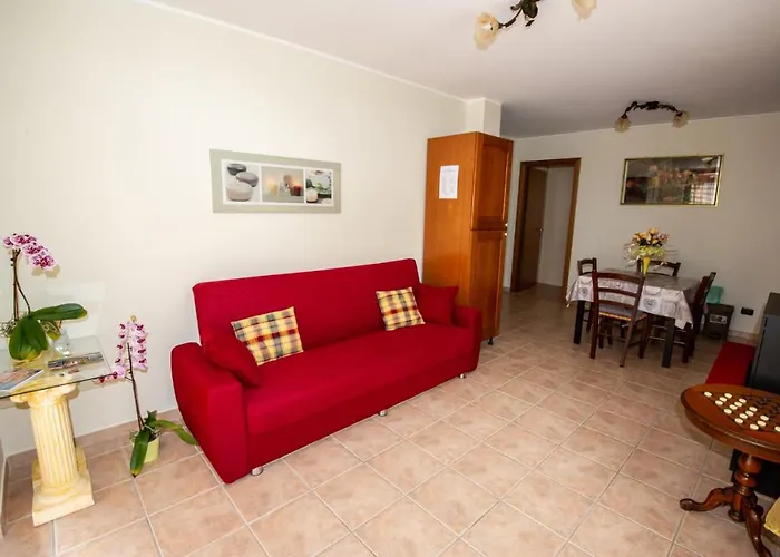 Apartament Flora House *