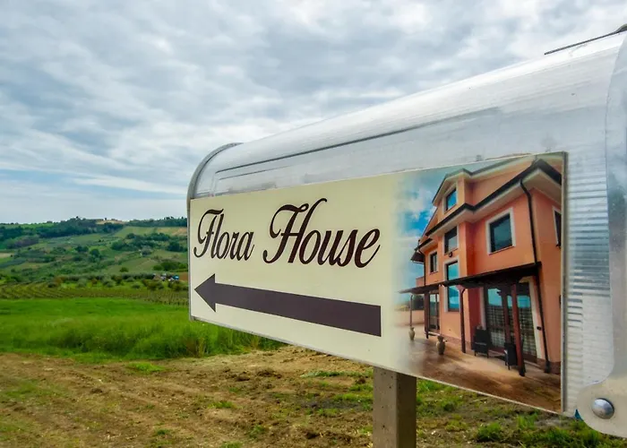 Flora House شقة Torrevecchia Teatina